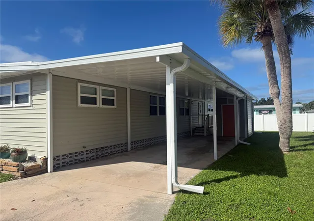 Photo 3 of Manufactured home for sale at 6150 Teahouse Rd, Venice, FL 34293 | MLS# N6145928 | Listing updated on 2026-09-26