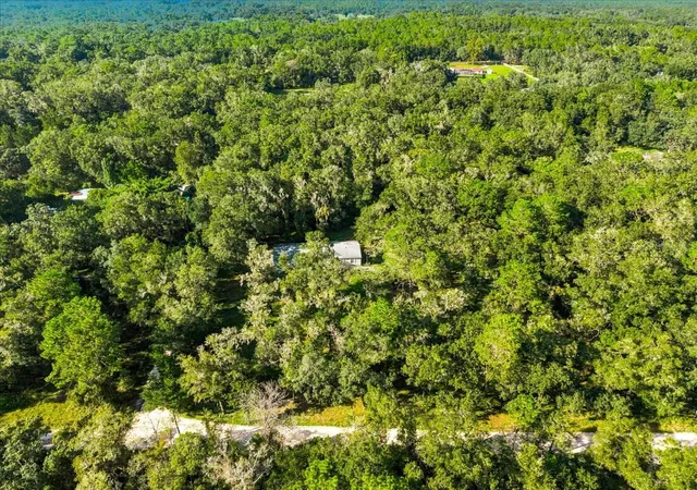 Photo 2 of Manufactured home for sale at 24403 Mccaw Rd, Brooksville, FL 34601 | MLS# W7889836 | Listing updated on 2026-09-26
