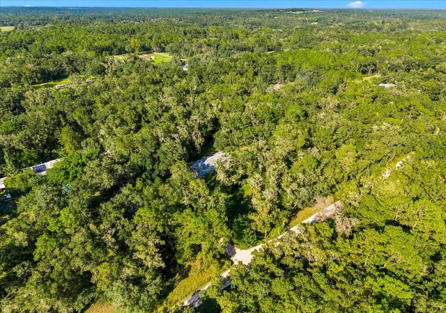 Photo 3 of Manufactured home for sale at 24403 Mccaw Rd, Brooksville, FL 34601 | MLS# W7889836 | Listing updated on 2026-09-26