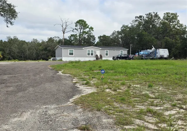 Photo 2 of Single family home for sale at 17047 Helen K Dr, Spring Hill, FL 34610 | MLS# TB8552202 | Listing updated on 2026-09-30