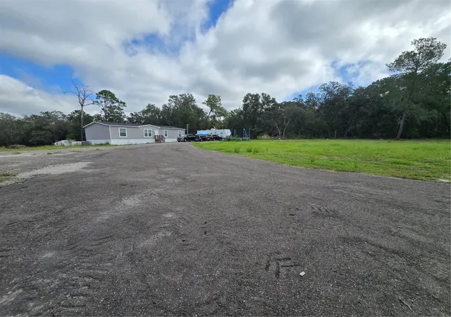 Photo 3 of Single family home for sale at 17047 Helen K Dr, Spring Hill, FL 34610 | MLS# TB8552202 | Listing updated on 2026-09-30