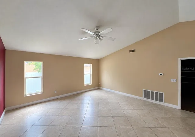 Photo 4 of Single family home for sale at 1030 High Ridge Ct, Minneola, FL 34715 | MLS# O6444857 | Listing updated on 2026-09-26