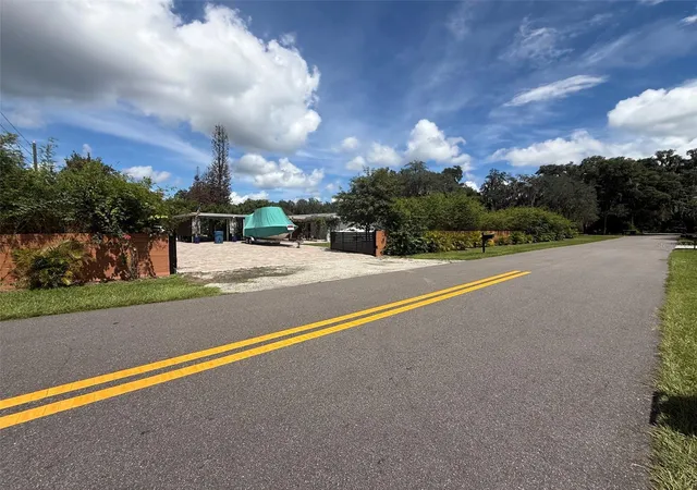 Photo 1 of Single family home for sale at 2207 Poinsettia Ln, Deland, FL 32724 | MLS# O6444863 | Listing updated on 2026-09-29