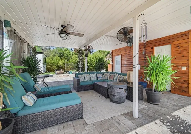 Photo 4 of Single family home for sale at 2207 Poinsettia Ln, Deland, FL 32724 | MLS# O6444863 | Listing updated on 2026-09-29