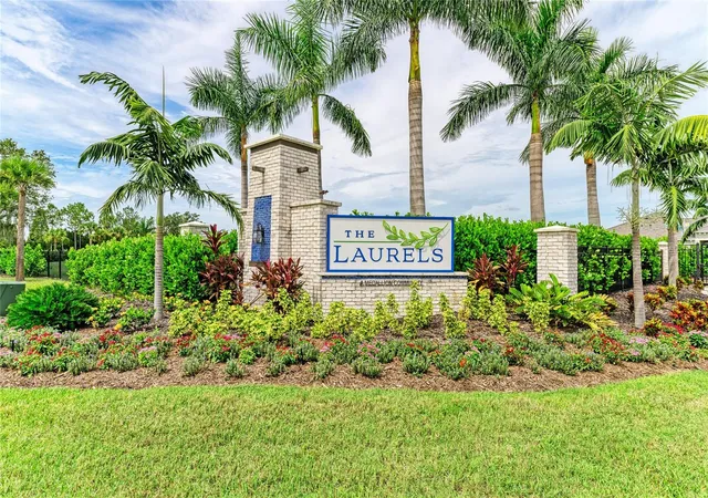 Photo 3 of House for sale at 4113 Golden Crk Ter, Parrish, FL 34219 | MLS# A4707442 | Listing updated on 2026-09-30