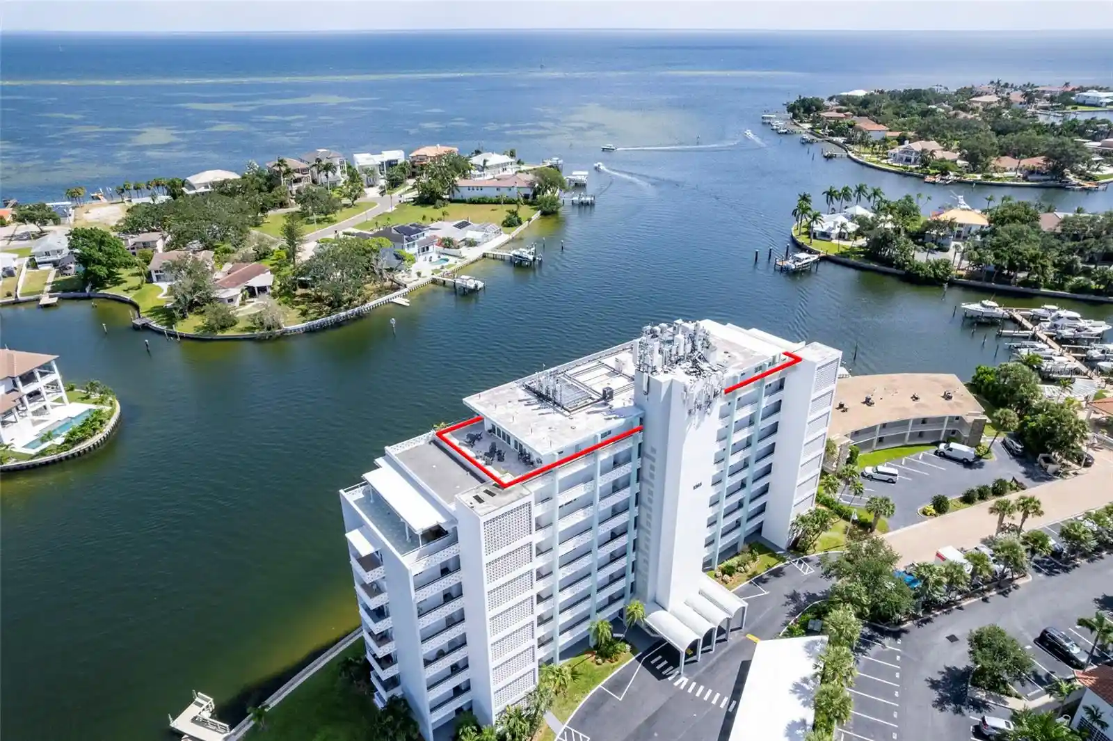 Listing Photo 1 - Condo for sale in 1365 Snell Isle Blvd Ne located at 1365 Snell Isle Blvd Ne, St. Petersburg, FL 33704 - Unit #9A