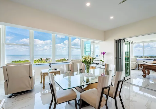 Photo 2 of Condo for sale at 1365 Snell Isle Blvd NE #9A, Saint Petersburg, FL 33704 | MLS# W7889837 | Listing updated on 2026-10-20