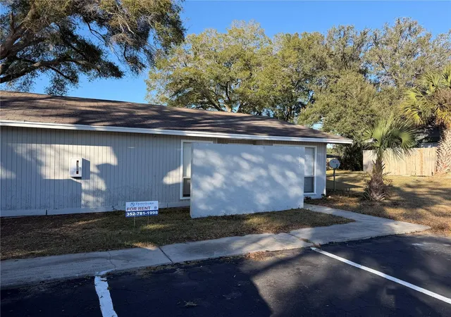 Photo 1 of Multi family home for sale at 5425 Se 28th Lane, Ocala, FL 34480 | MLS# OM732895 | Listing updated on 2026-09-26