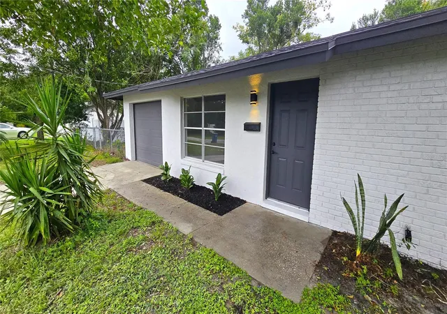 Photo 1 of Single family home for sale at 605 Jameson Dr, Orange City, FL 32763 | MLS# O6444870 | Listing updated on 2026-10-02