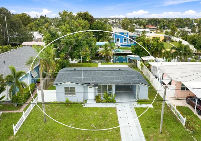 Photo 3 of Single family home for sale at 6815 Georgia Ave, Bradenton, FL 34207 | MLS# A4707447 | Listing updated on 2026-10-08