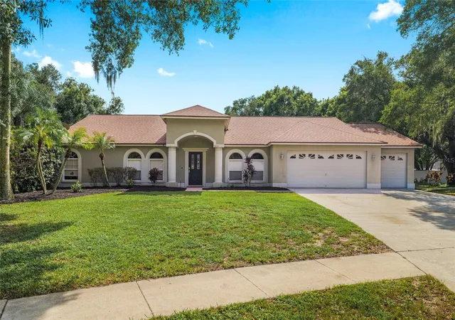 Photo 1 of Single family home for sale at 3809 Hanover Hl Dr, Valrico, FL 33596 | MLS# TB8552227 | Listing updated on 2026-10-03