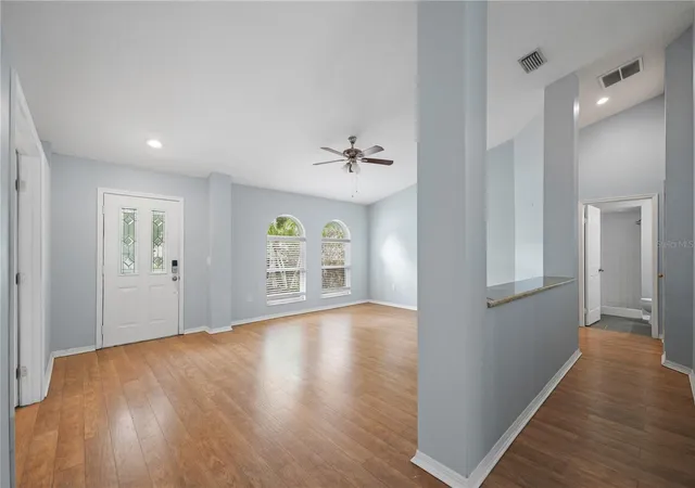 Photo 4 of Single family home for sale at 3809 Hanover Hl Dr, Valrico, FL 33596 | MLS# TB8552227 | Listing updated on 2026-10-03