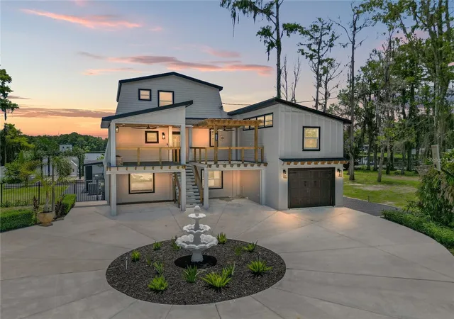 Photo 1 of Single family home for sale at 10908 Land O Lakes Blvd, Land O Lakes, FL 34638 | MLS# TB8552232 | Listing updated on 2026-10-08