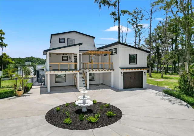 Photo 4 of Single family home for sale at 10908 Land O Lakes Blvd, Land O Lakes, FL 34638 | MLS# TB8552232 | Listing updated on 2026-10-08
