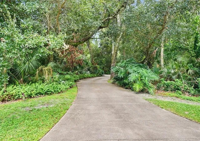 Photo 3 of Single family home for sale at 649 Charmagne Ln, Port Orange, FL 32127 | MLS# O6444876 | Listing updated on 2026-10-07