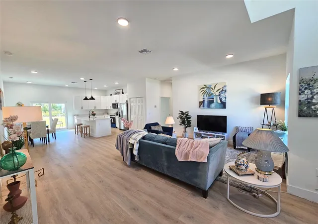 Photo 2 of Single family home for sale at 2823 SW 161st Loop, Ocala, FL 34473 | MLS# OM732897 | Listing updated on 2026-09-27
