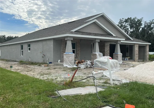 Photo 1 of Single family home for sale at 409 Shannon Ests Ct, Plant City, FL 33563 | MLS# TB8552243 | Listing updated on 2026-10-08
