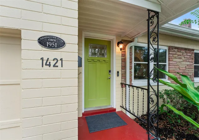 Photo 3 of Single family home for sale at 1421 E Harwood St, Orlando, FL 32803 | MLS# O6444890 | Listing updated on 2026-10-08