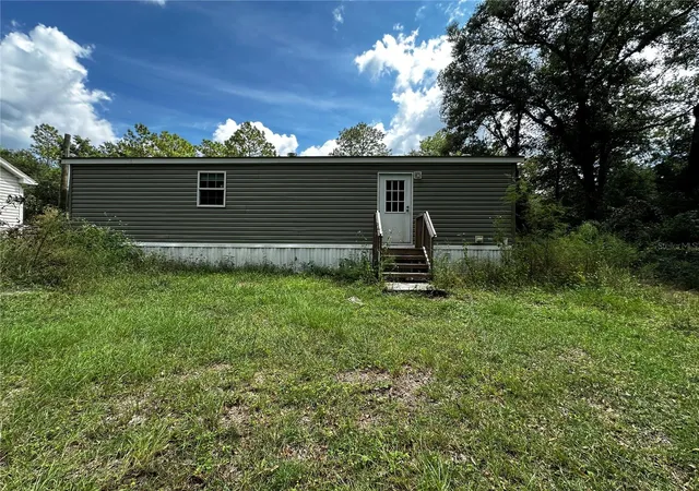 Photo 3 of Manufactured home for sale at 148 Ne 155th Terrace, Williston, FL 32696 | MLS# OM732898 | Listing updated on 2026-09-30
