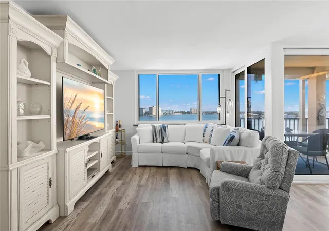 Photo 4 of Condo for sale at 6322 Palma Del Mar Blvd S #808, Saint Petersburg, FL 33715 | MLS# TB8552257 | Listing updated on 2026-10-12