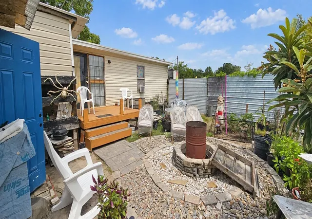 Photo 4 of Manufactured home for sale at 2350 SE 170th Lane, Summerfield, FL 34491 | MLS# OM732902 | Listing updated on 2026-09-26
