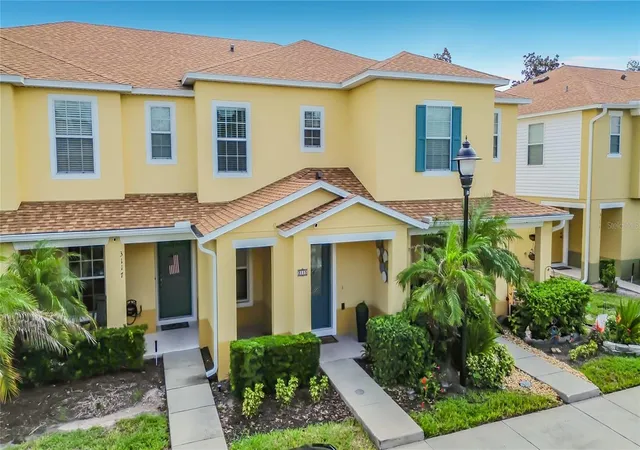 Photo 2 of Townhouse for sale at 3115 Seaview Castle Dr, Kissimmee, FL 34746 | MLS# S5158314 | Listing updated on 2026-09-29