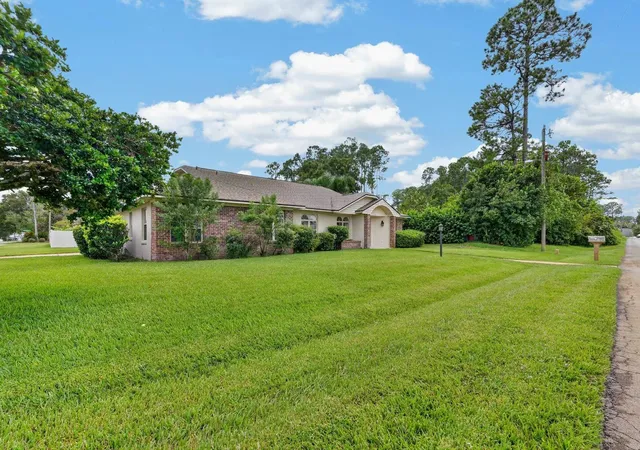 Photo 3 of Single family home for sale at 156 Bressler Ln, Palm Coast, FL 32137 | MLS# FC321709 | Listing updated on 2026-10-25