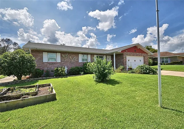 Single family home for sale at 2815 Christie Ln, LAKELAND, FL 33812 | MLS# L4965360