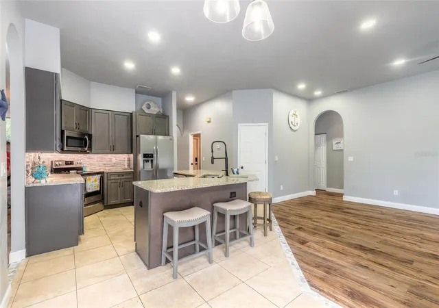 Photo 2 of Single family home for sale at 817 Bayridge Ln, Port Orange, FL 32127 | MLS# V4951518 | Listing updated on 2026-10-07
