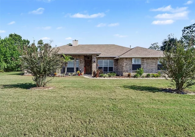 Photo 1 of Single family home for sale at 2090 Lakebreeze Way, Deltona, FL 32738 | MLS# O6444918 | Listing updated on 2026-09-29