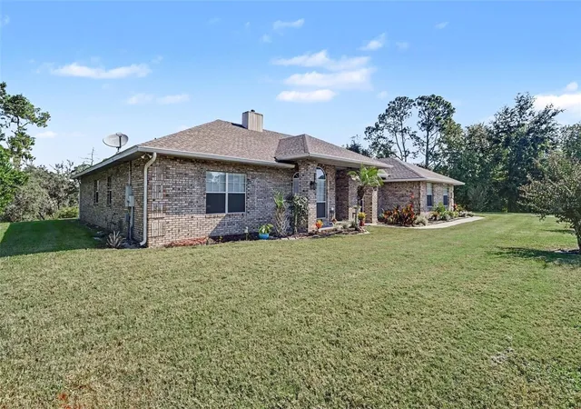 Photo 3 of Single family home for sale at 2090 Lakebreeze Way, Deltona, FL 32738 | MLS# O6444918 | Listing updated on 2026-09-29