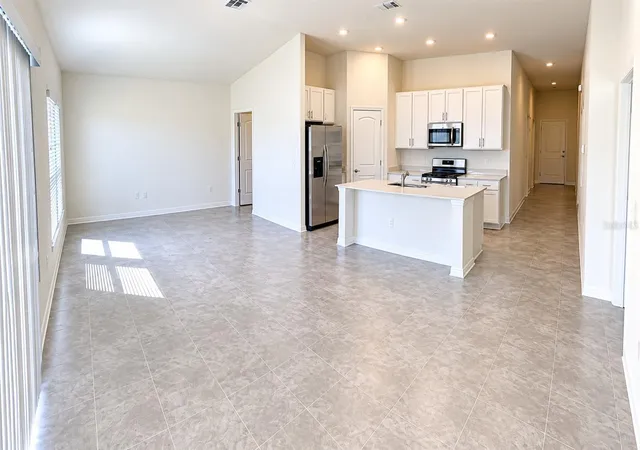 Photo 3 of Single family home for sale at 5010 Worchester Dr, Kissimmee, FL 34746 | MLS# S5158319 | Listing updated on 2026-10-15