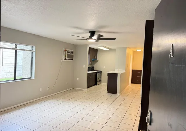 Listing Photo 5 - Condo for sale in building located at 136 Springwood Cir, Longwood, FL 32750 - Unit #A