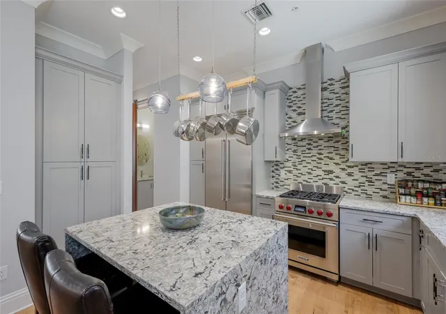 Photo 2 of Single family home for sale at 1262 May Ln, Sarasota, FL 34236 | MLS# A4707471 | Listing updated on 2026-09-28