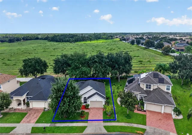 Photo 2 of Single family home for sale at 5405 Cape Hatteras Dr, Clermont, FL 34714 | MLS# G5118274 | Listing updated on 2026-09-26