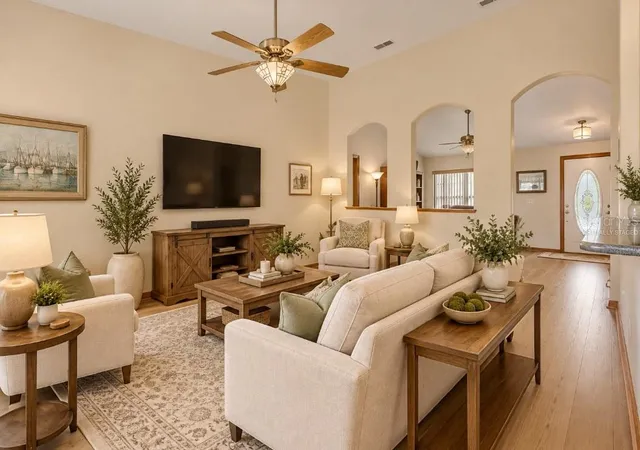 Photo 3 of Single family home for sale at 4583 Gondolier Rd, Spring Hill, FL 34609 | MLS# W7889841 | Listing updated on 2026-10-06