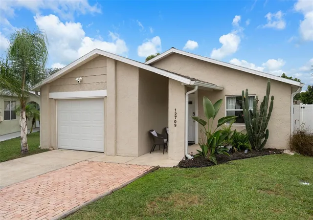 Photo 3 of Single family home for sale at 12709 Skipper Ln, Hudson, FL 34669 | MLS# W7889844 | Listing updated on 2026-10-06