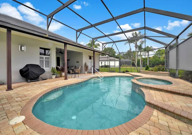 Photo 1 of Single family home for sale at 2031 Capri Ln, Mount Dora, FL 32757 | MLS# G5118275 | Listing updated on 2026-10-08