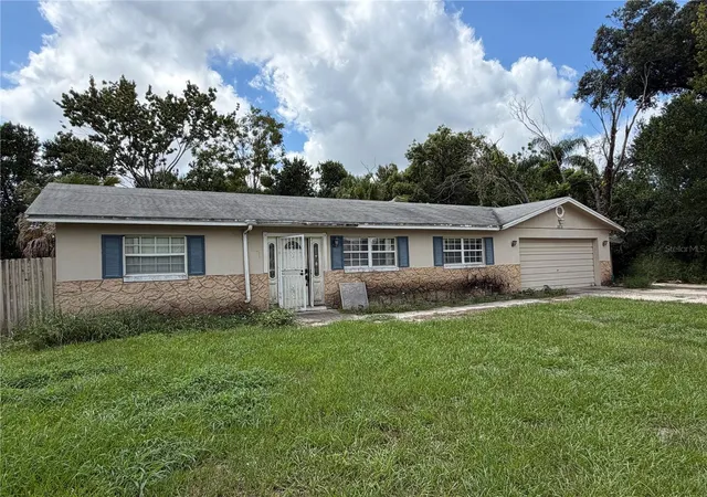 Photo 2 of Single family home for sale at 2828 Floral Way, Apopka, FL 32703 | MLS# O6444941 | Listing updated on 2026-10-01