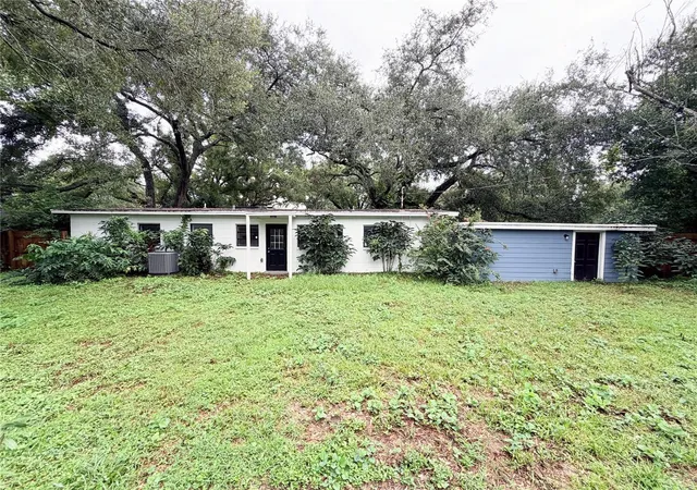 Single family home for sale at 2003 E Clinton St, TAMPA, FL 33610 | MLS# W7889846