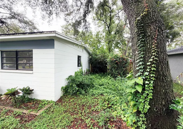 Photo 1 of Single family home for sale at 2003 E Clinton St, Tampa, FL 33610 | MLS# W7889846 | Listing updated on 2026-10-04