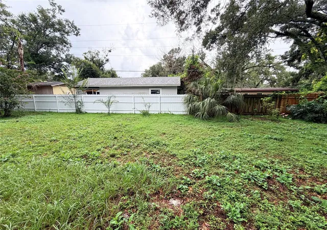Photo 4 of Single family home for sale at 2003 E Clinton St, Tampa, FL 33610 | MLS# W7889846 | Listing updated on 2026-10-04