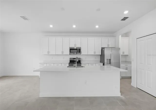 Photo 1 of Sale Pending at 3027 Pineberry Xing, Parrish, FL 34219 | MLS# A4707477 | Listing updated on 2026-10-01