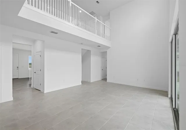 Photo 4 of Sale Pending at 3027 Pineberry Xing, Parrish, FL 34219 | MLS# A4707477 | Listing updated on 2026-10-01