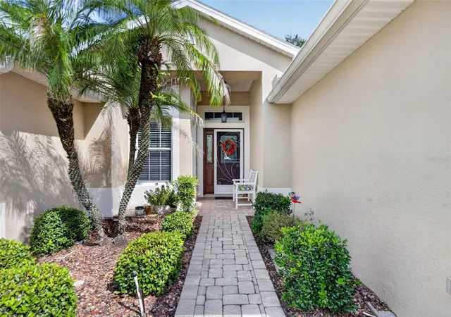 Photo 3 of Single family home for sale at 5171 Indian Ocean Loop, Tavares, FL 32778 | MLS# G5118276 | Listing updated on 2026-10-01