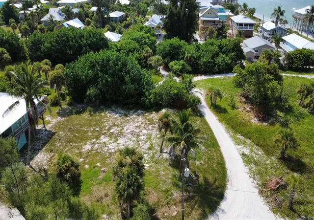Photo 3 of Single family home for sale at 8264 Grand Ave, Placida, FL 33946 | MLS# O6444956 | Listing updated on 2026-10-02