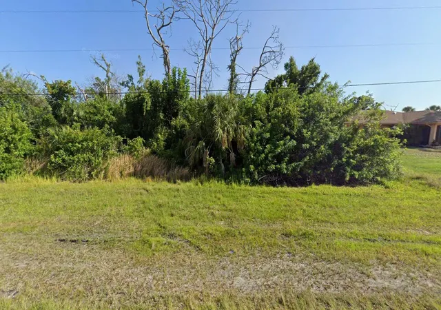 Photo 3 of Land for sale at 9899 Gulfstream Blvd, Englewood, FL 34224 | MLS# A4707479 | Listing updated on 2026-09-28