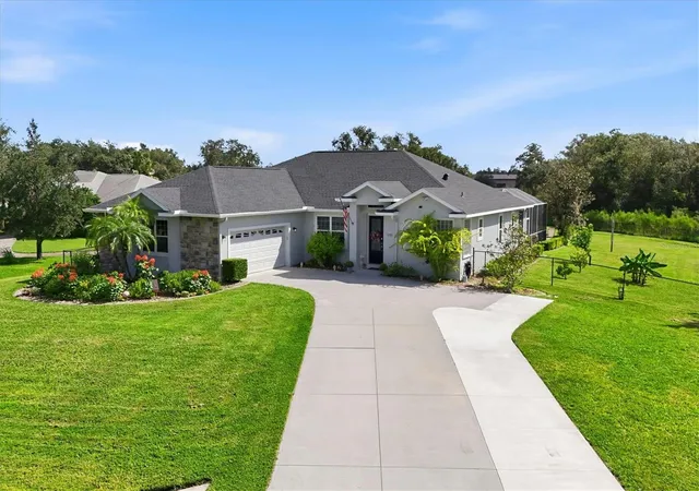 Single family home for sale at 1753 Kingsdown Dr, SARASOTA, FL 34240 | MLS# A4707480