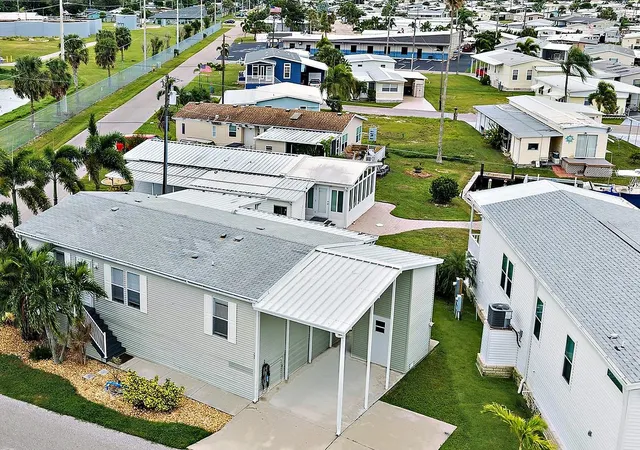 Photo 1 of Manufactured home for sale at 298 Bahama Dr, Palmetto, FL 34221 | MLS# A4707482 | Listing updated on 2026-10-04