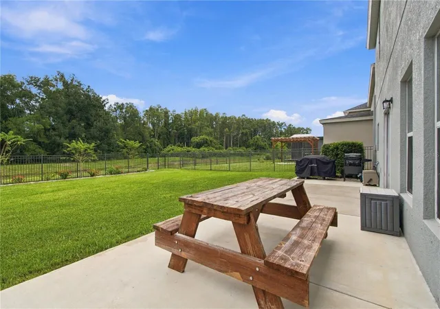 Photo 4 of Single family home for sale at 3161 Winglewood Cir, Lutz, FL 33558 | MLS# TB8552327 | Listing updated on 2026-10-06